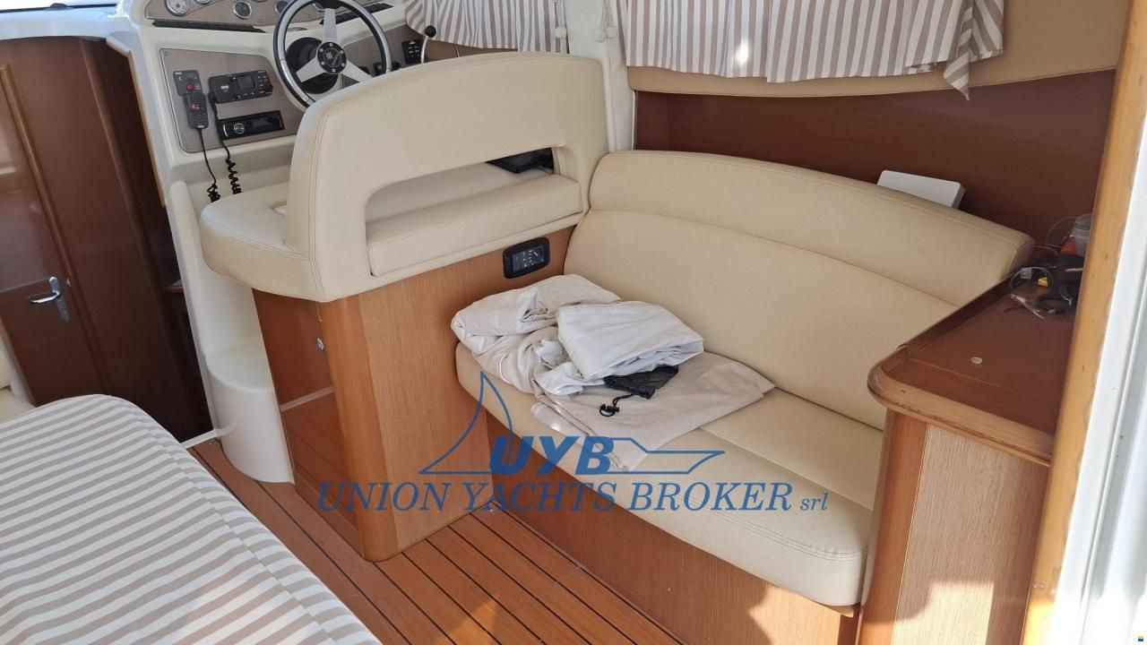 Jeanneau Prestige 32 Fly