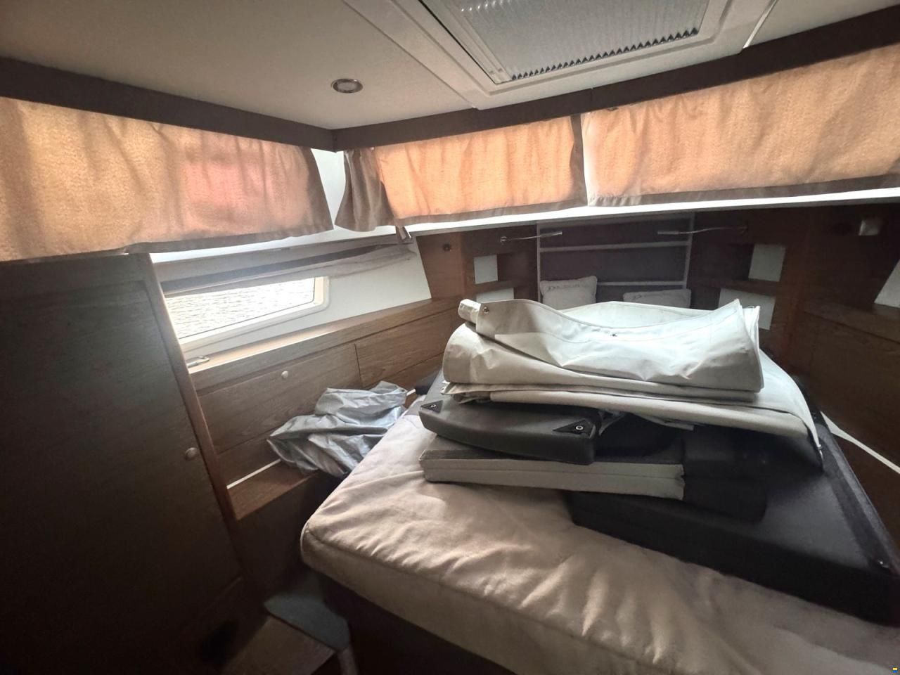 Delphia 1200 Blue Escape Flybridge