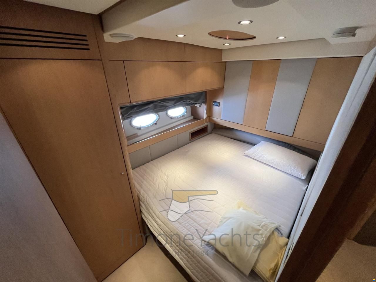 Aicon 56' Fly Bridge
