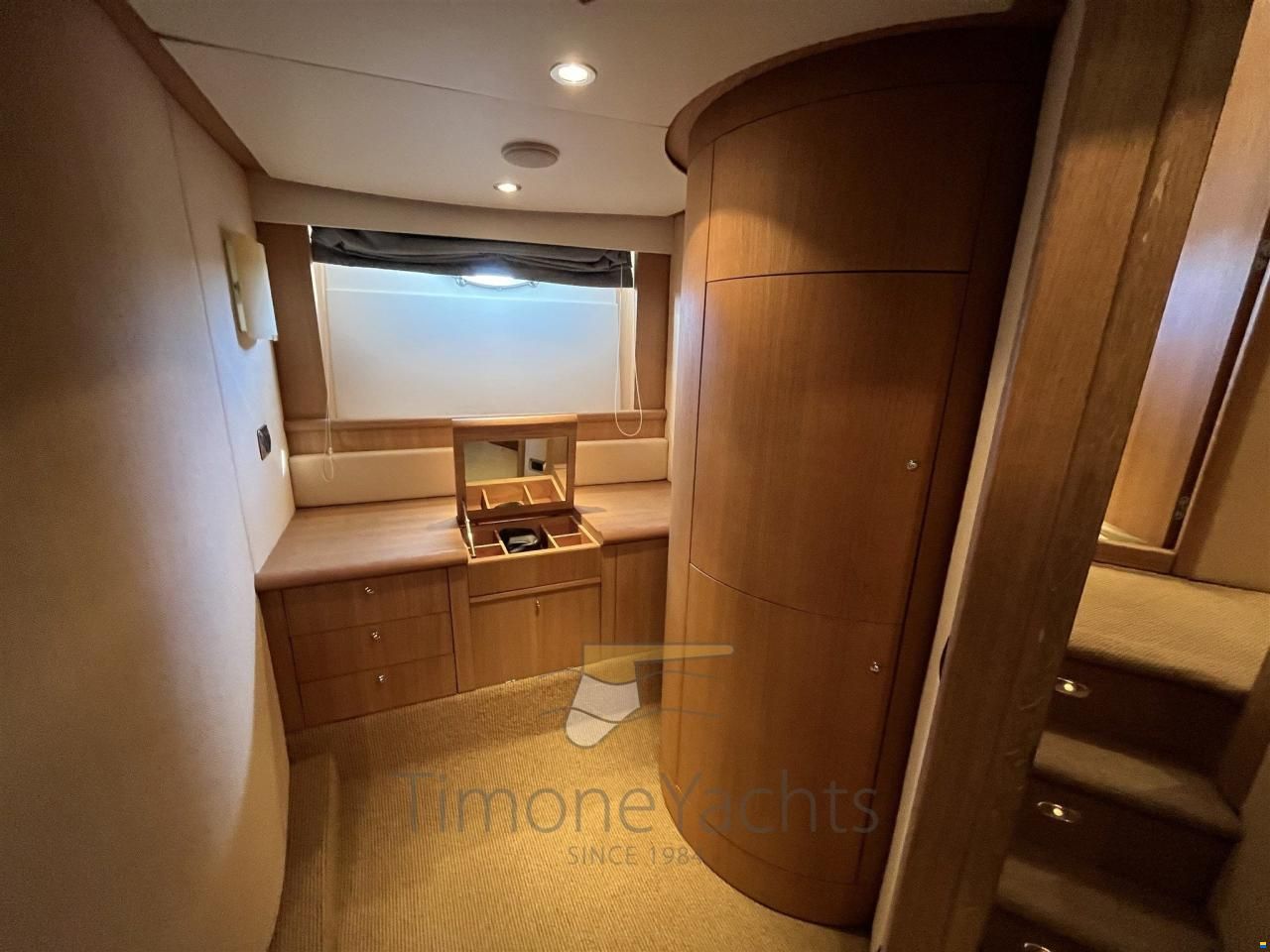 Aicon 56' Fly Bridge