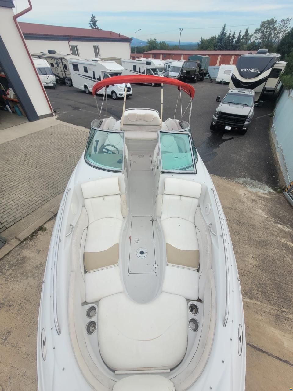 Crownline 260LS