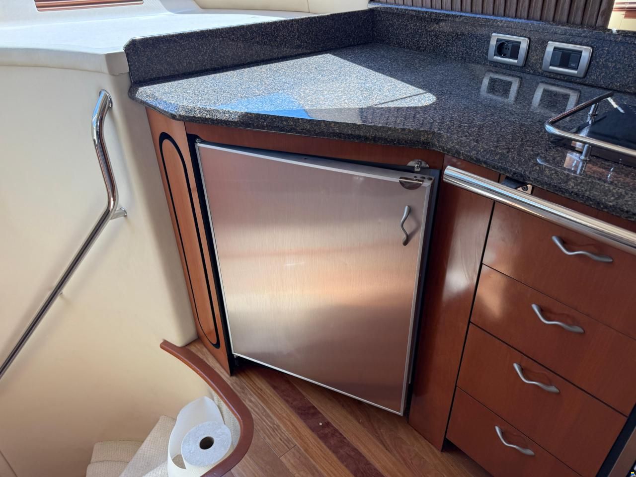 Sea Ray 58 Sedan Bridge