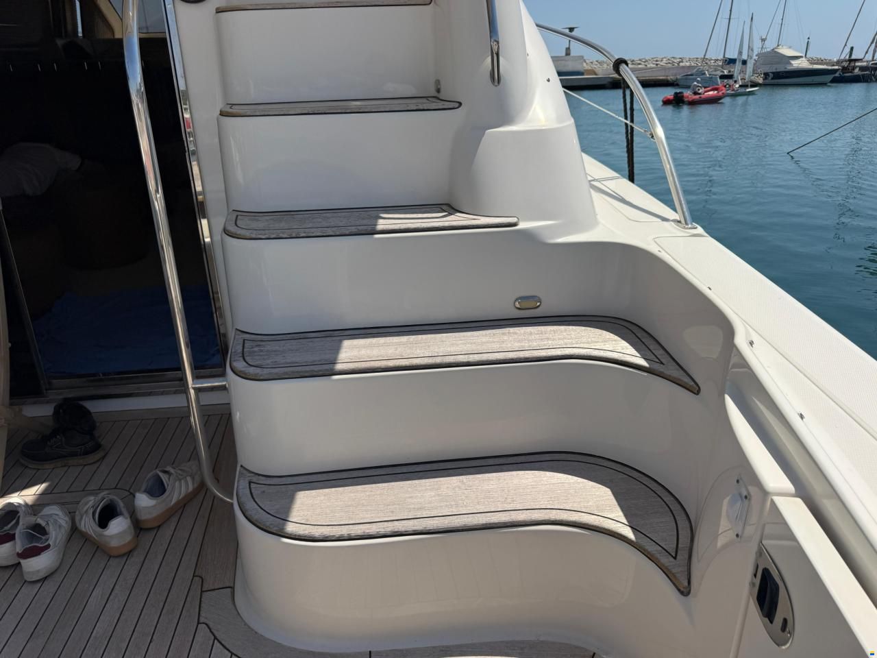 Sea Ray 58 Sedan Bridge