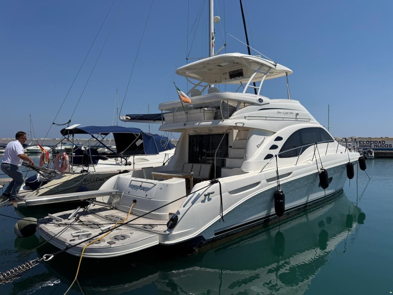 Sea Ray 58 Sedan Bridge