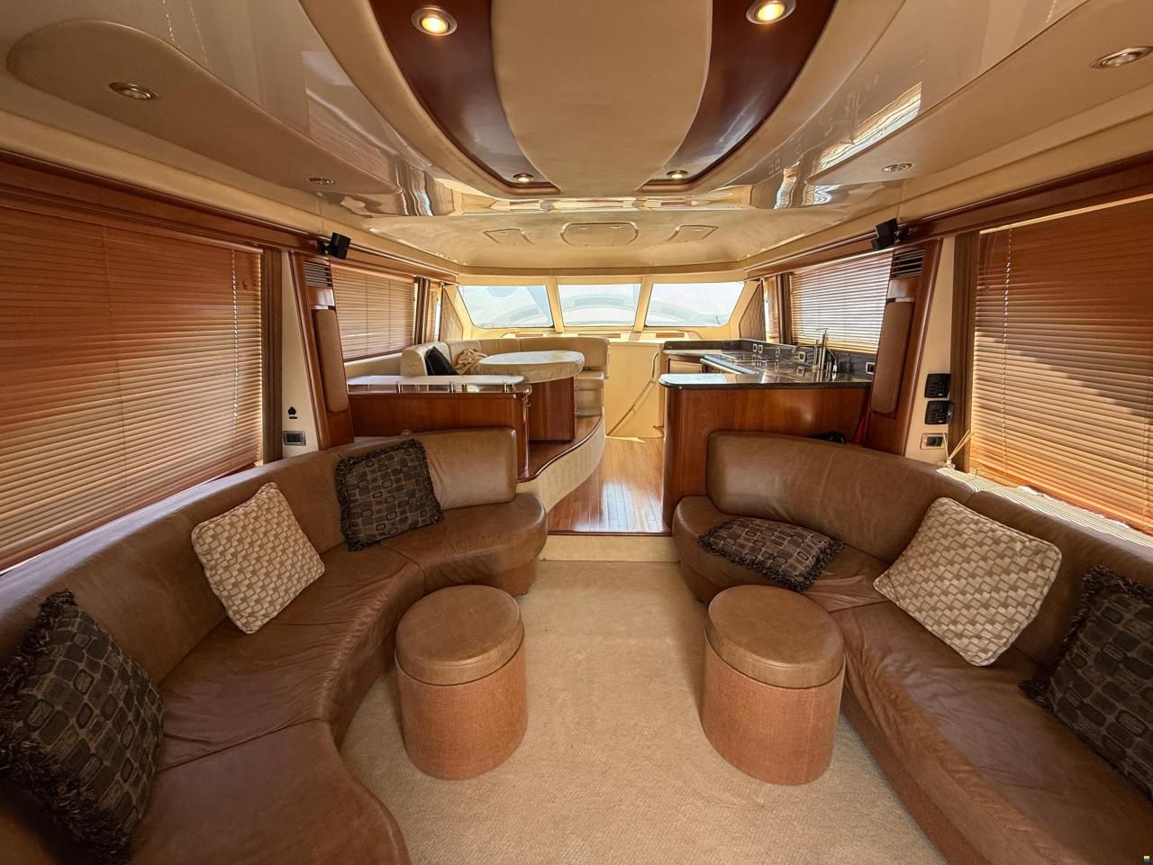 Sea Ray 58 Sedan Bridge