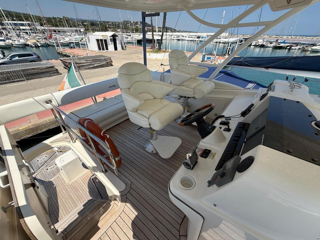 Sea Ray 58 Sedan Bridge