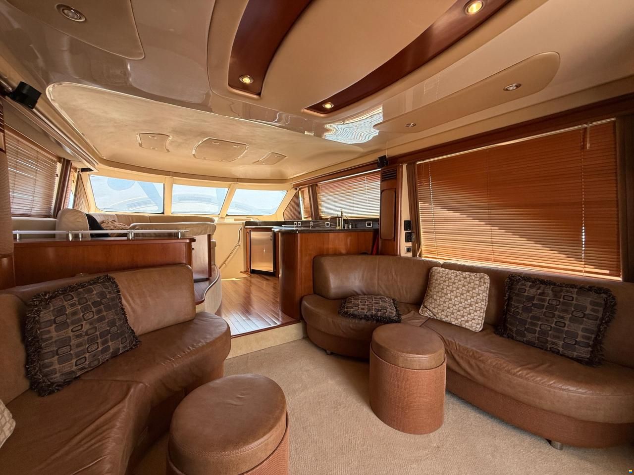 Sea Ray 58 Sedan Bridge