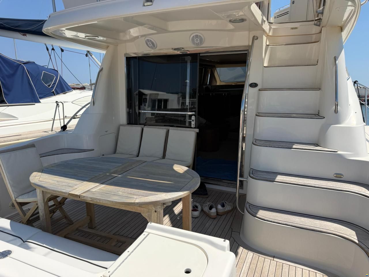 Sea Ray 58 Sedan Bridge