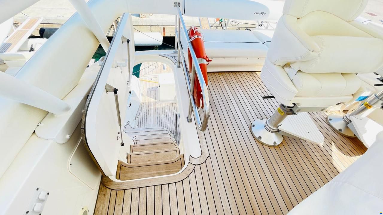 Sea Ray 58 Sedan Bridge
