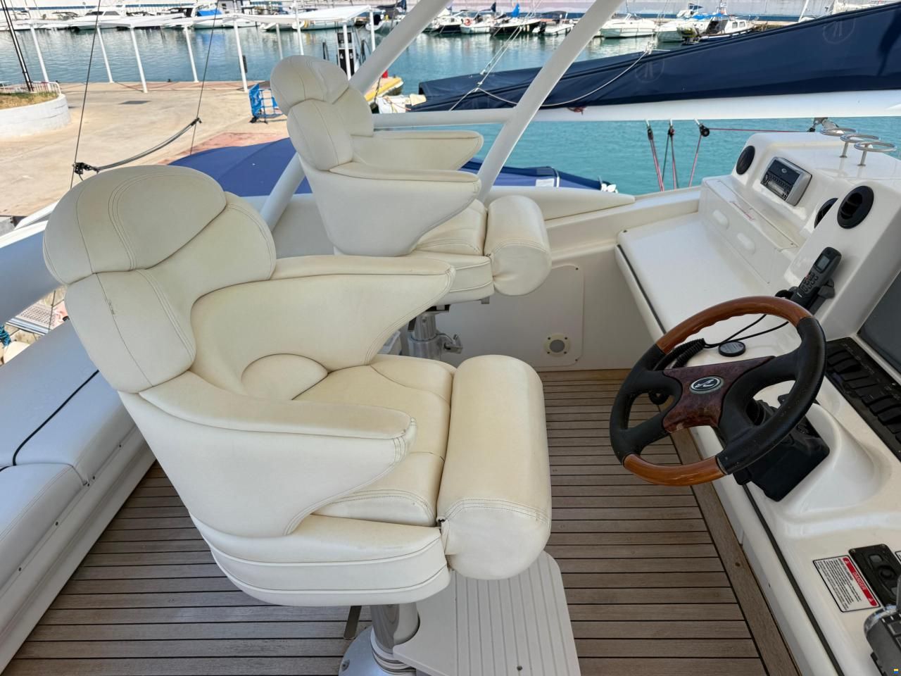 Sea Ray 58 Sedan Bridge