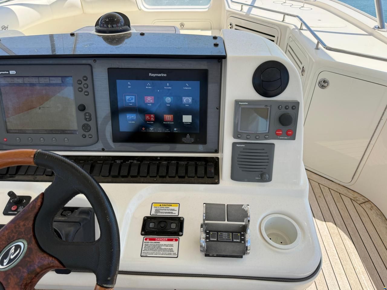 Sea Ray 58 Sedan Bridge