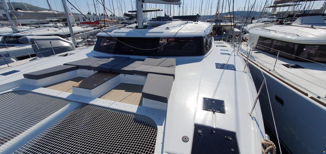 Fountaine Pajot Aura 51