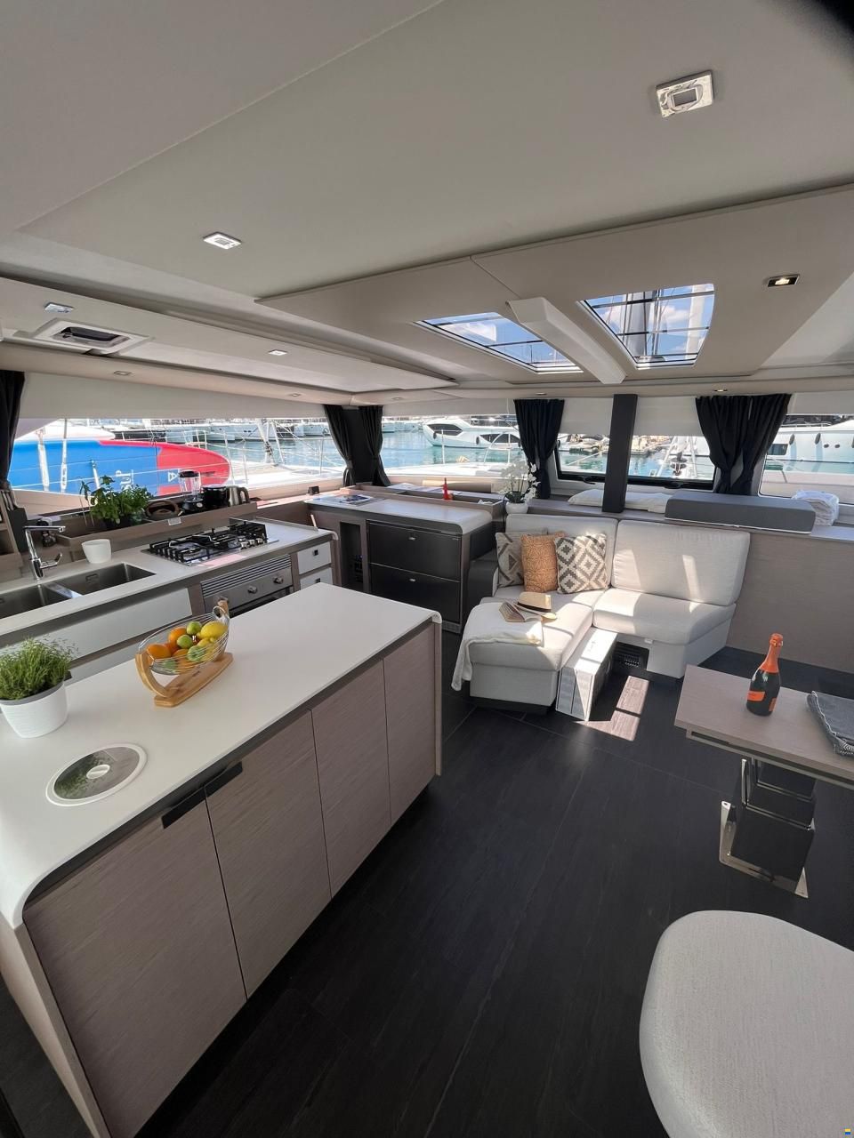 Fountaine Pajot Aura 51