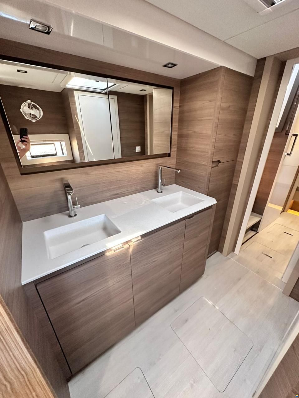 Aventura 56 MY