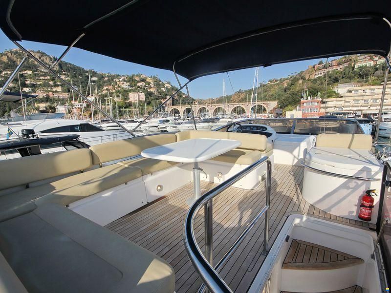 Sunseeker Manhattan 56