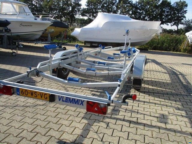 2700 kg tandem