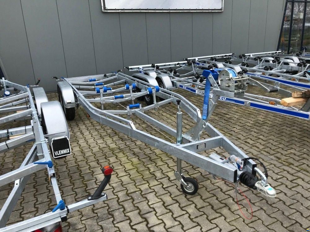 2700 kg tandem