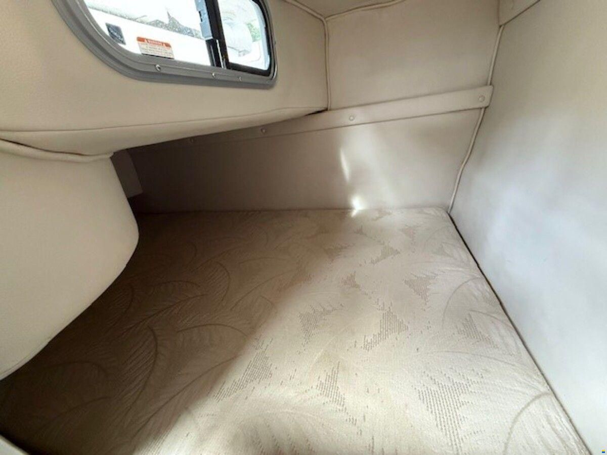 Chaparral 240 Signature