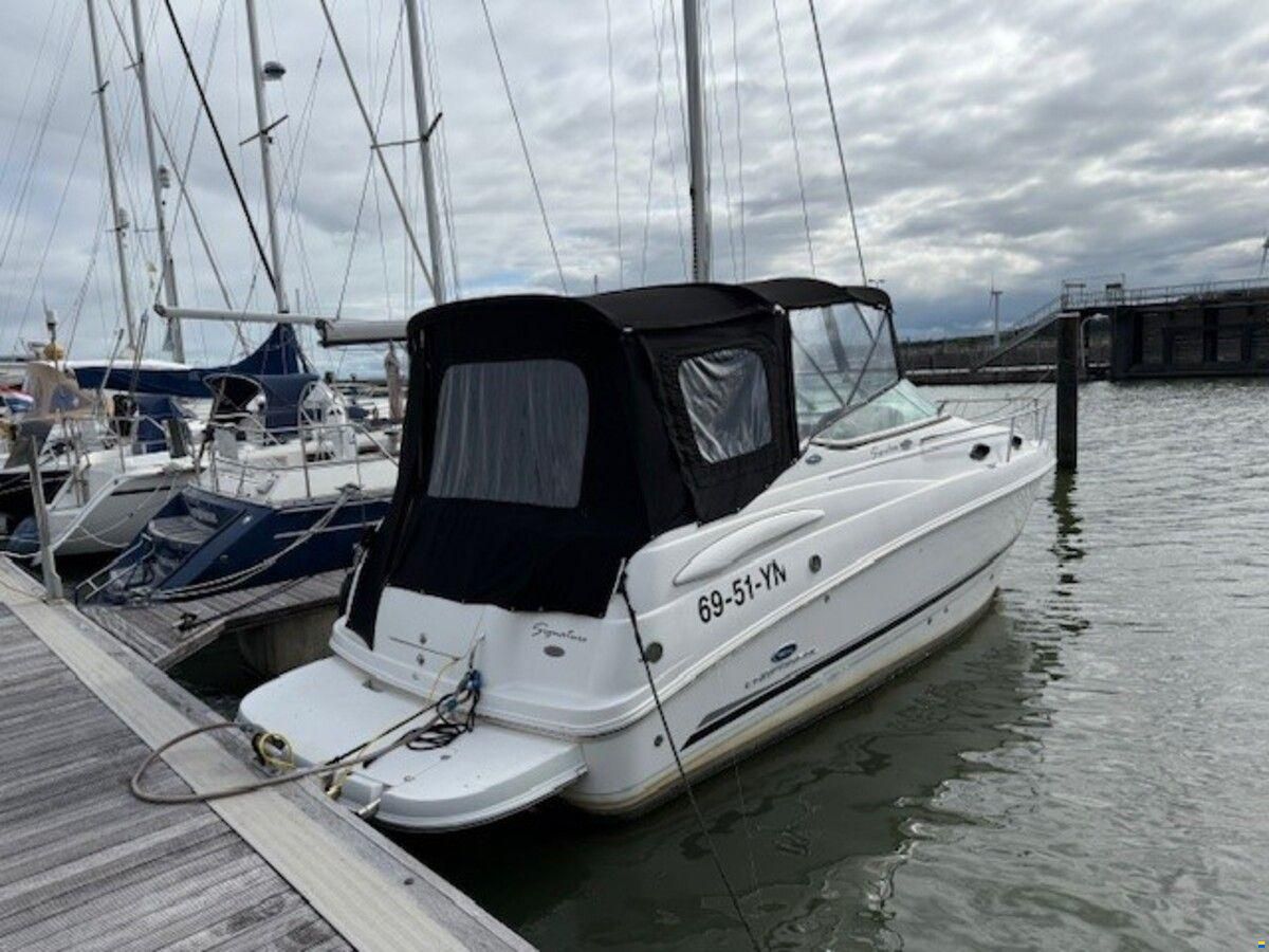 Chaparral 240 Signature
