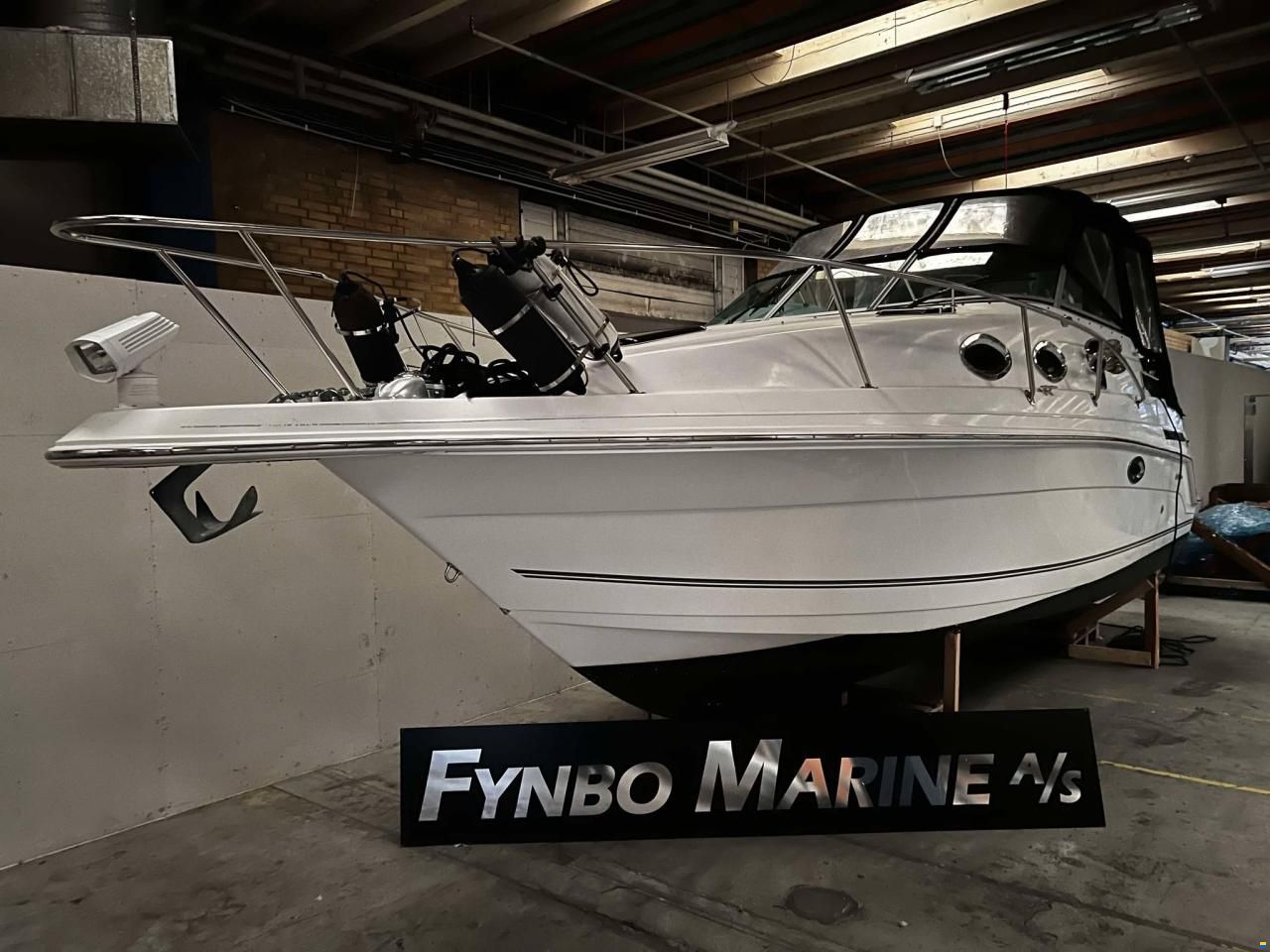 Campion 805 LX Allante - MerCruiser