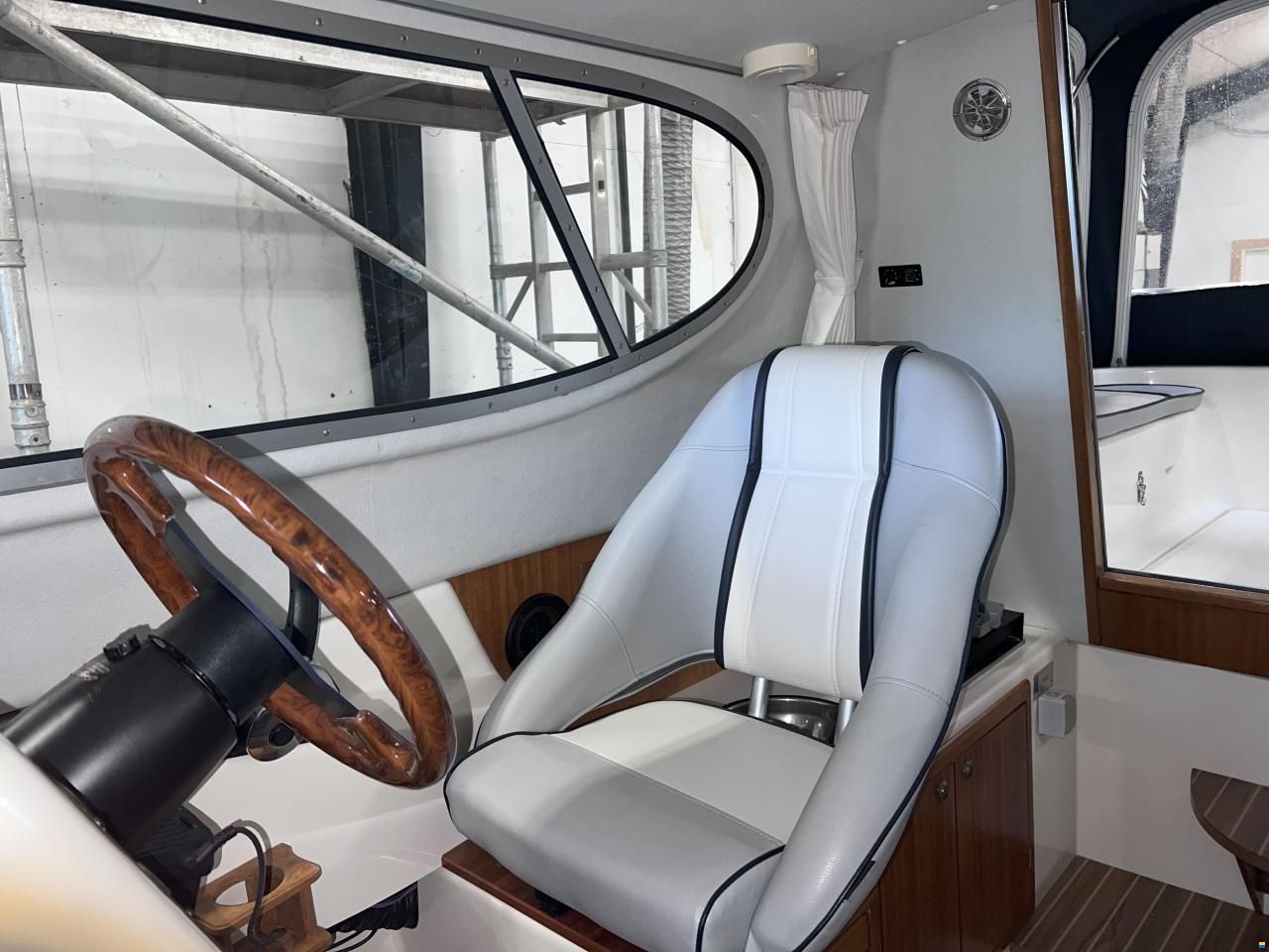 Bella 655, MerCruiser 4.3 V6 EFI