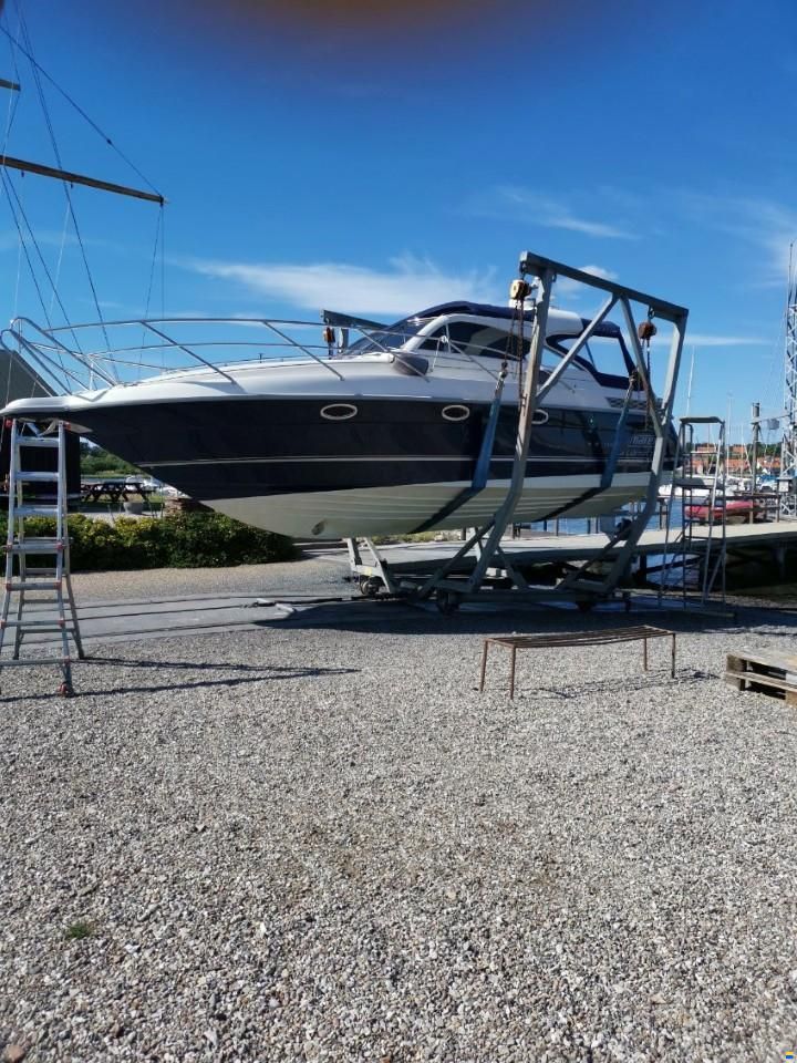 Marex 350 CC Cabriolet Cruiser