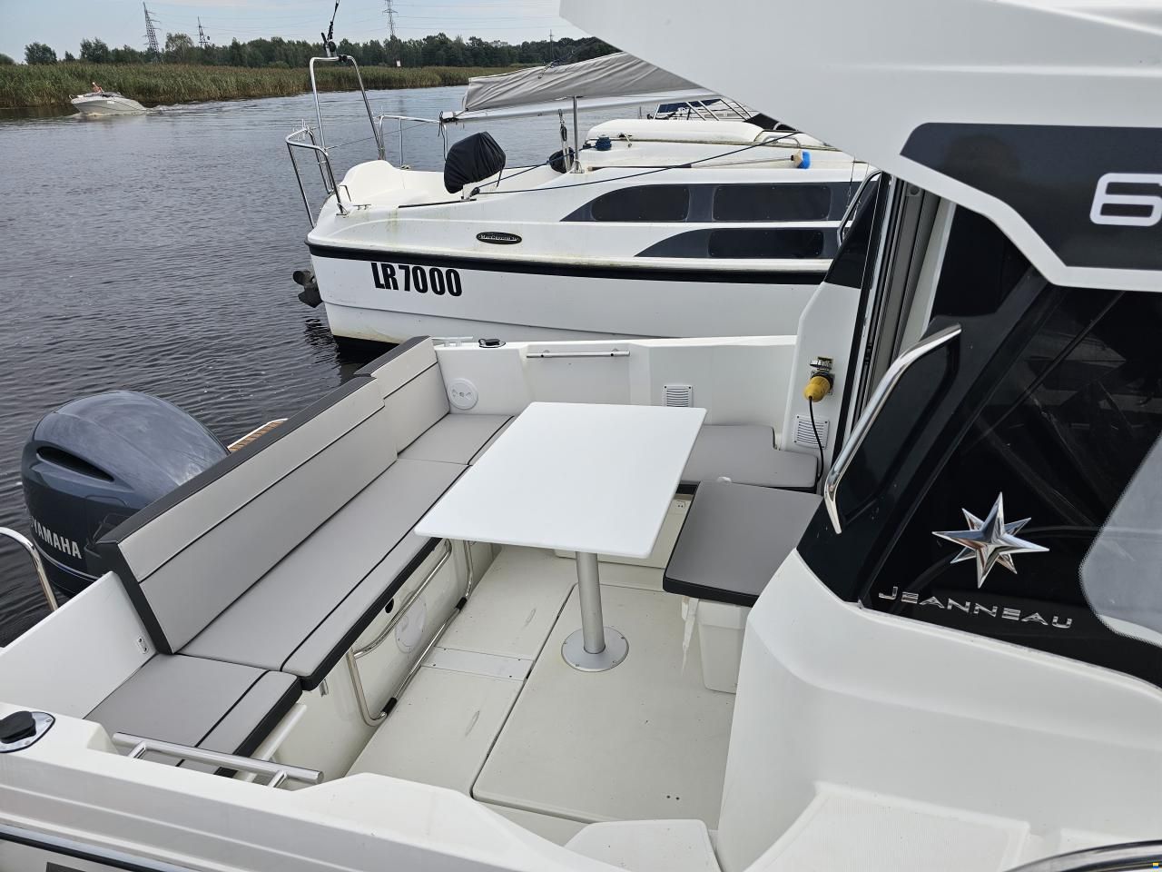 Jeanneau Merry Fisher 695 S&eacute;rie 2