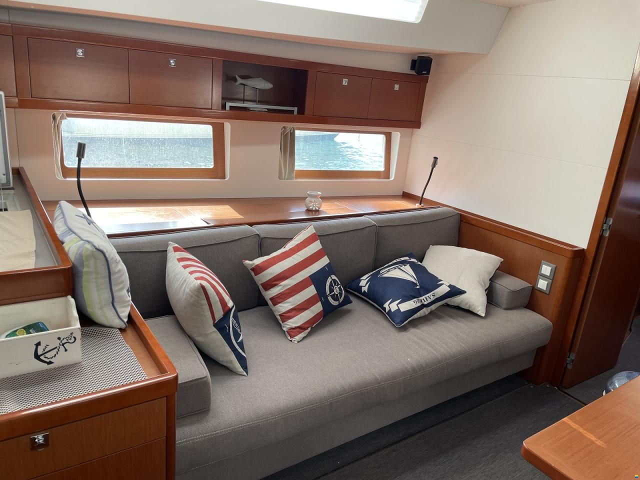 Beneteau Oceanis 55