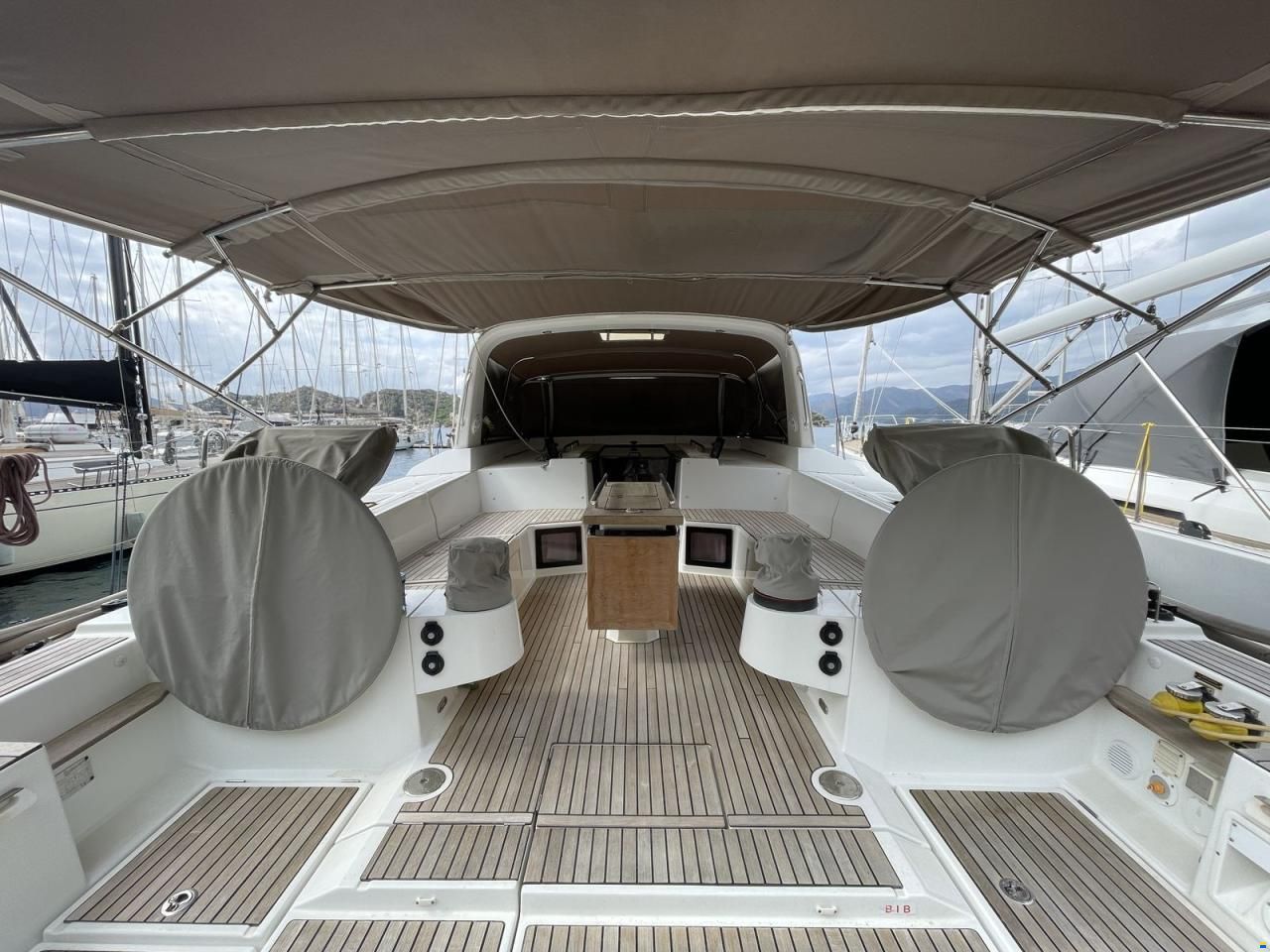 Beneteau Oceanis 55