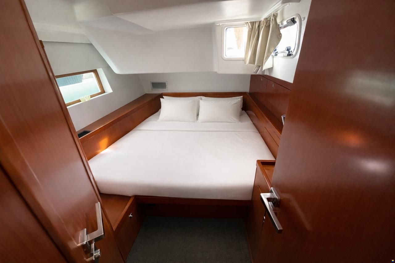 Beneteau Oceanis 55