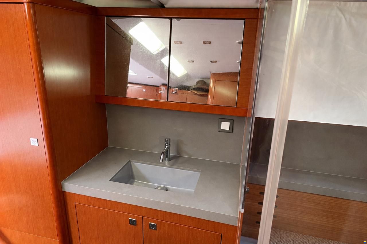 Beneteau Oceanis 55