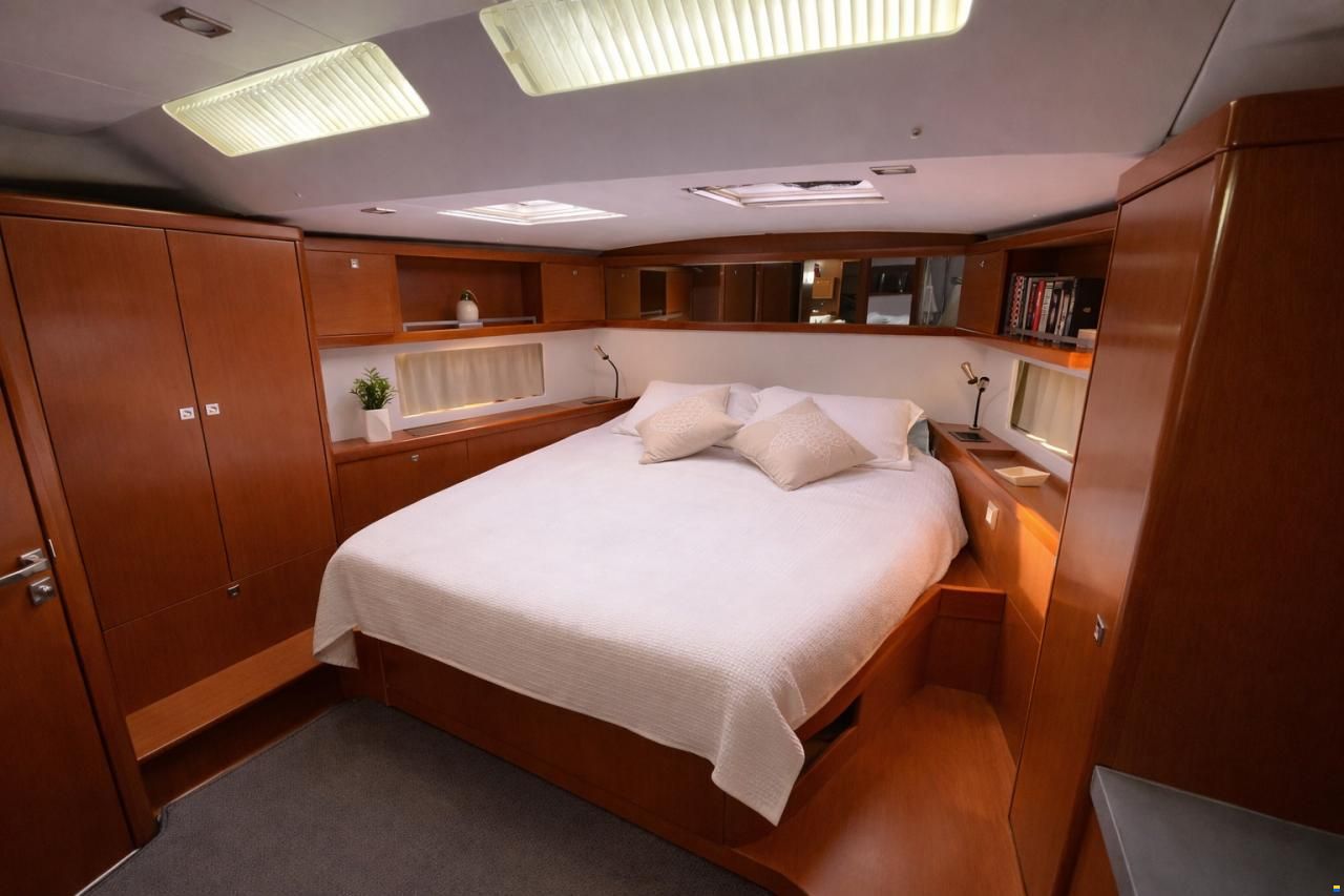 Beneteau Oceanis 55