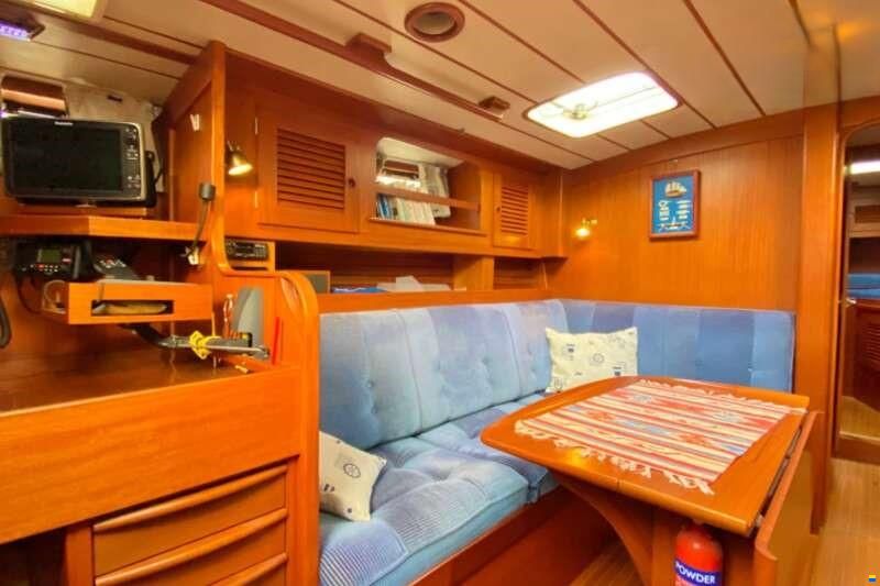 Hallberg-Rassy HR 42e