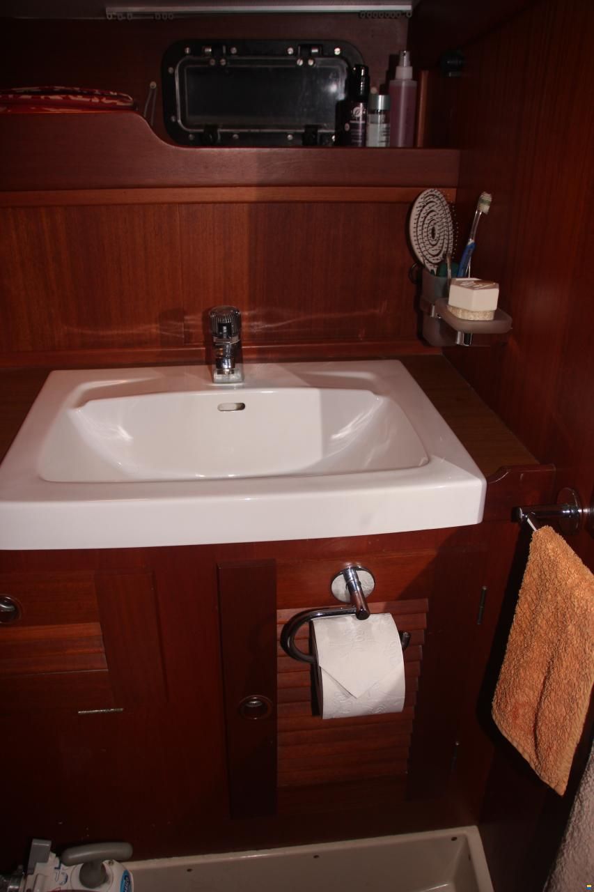 Hallberg-Rassy HR 42e