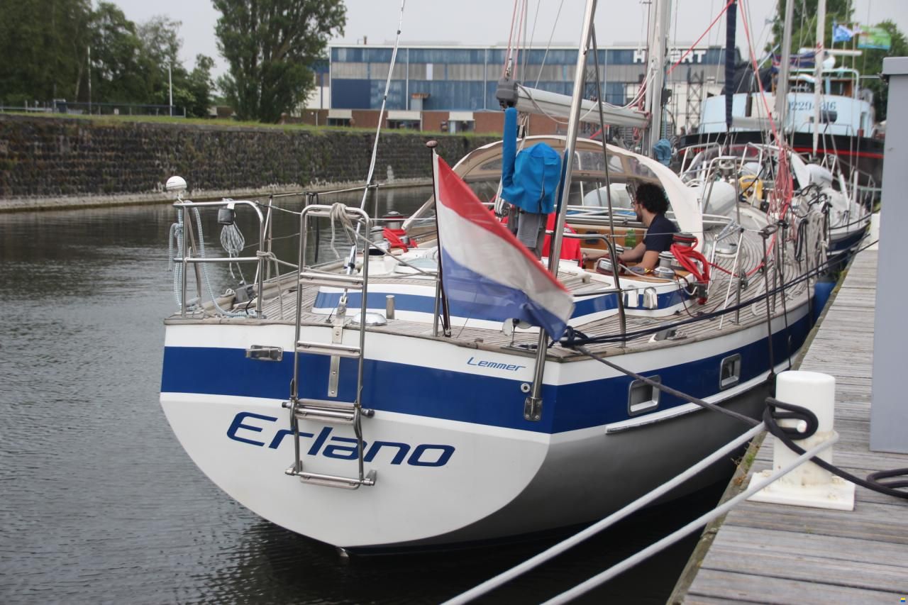 Hallberg-Rassy HR 42e