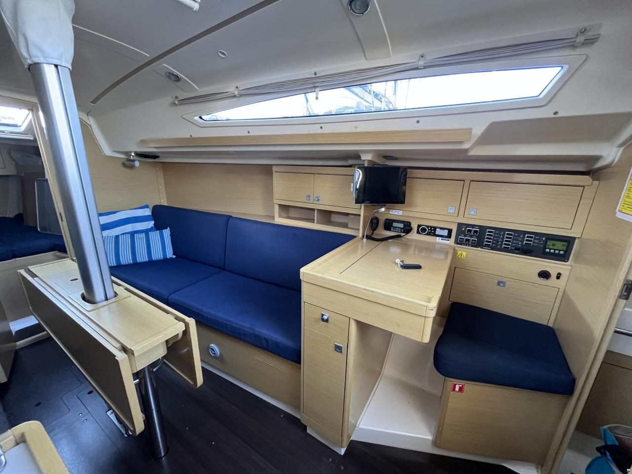 Elan 310
