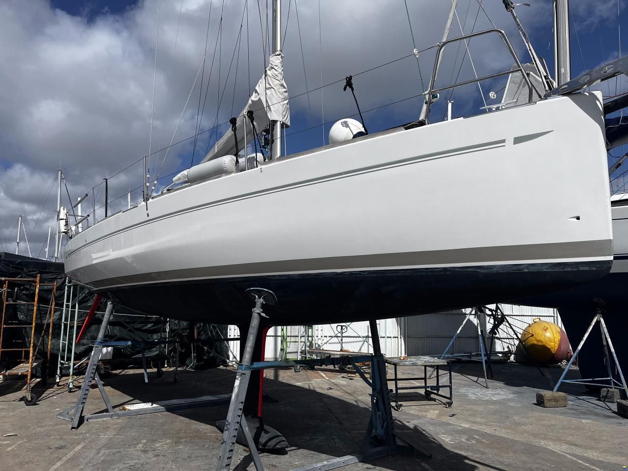 Elan 310