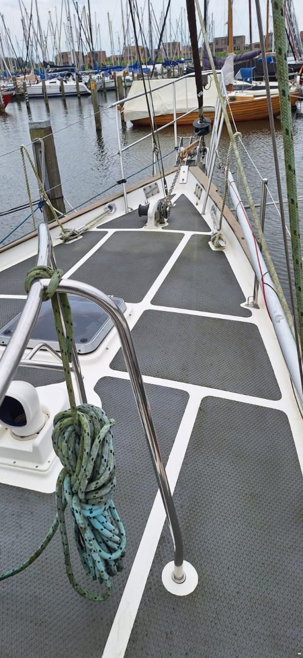 Tradewind 35