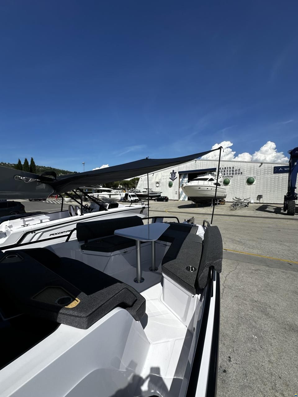 Axopar 29 XC Cross Cabin BRABUS 2026