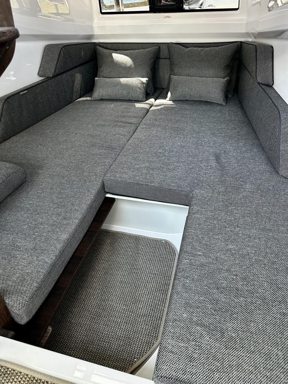 Axopar 29 XC Cross Cabin BRABUS 2026