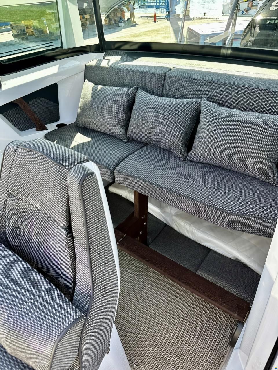 Axopar 29 XC Cross Cabin BRABUS 2026