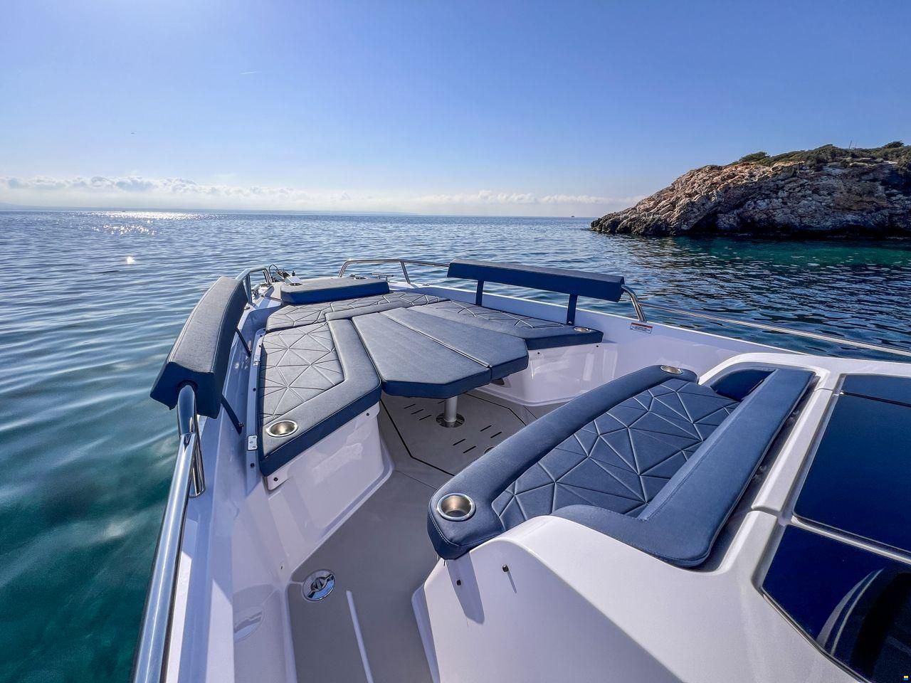 Axopar 29 XC Cross Cabin BRABUS 2026