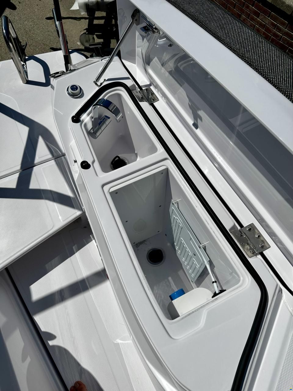 Axopar 29 XC Cross Cabin BRABUS 2026