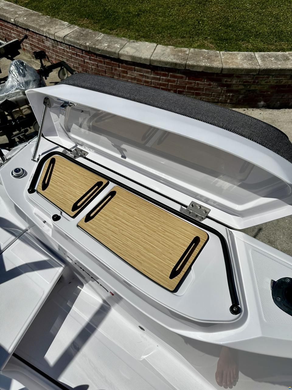 Axopar 29 XC Cross Cabin BRABUS 2026