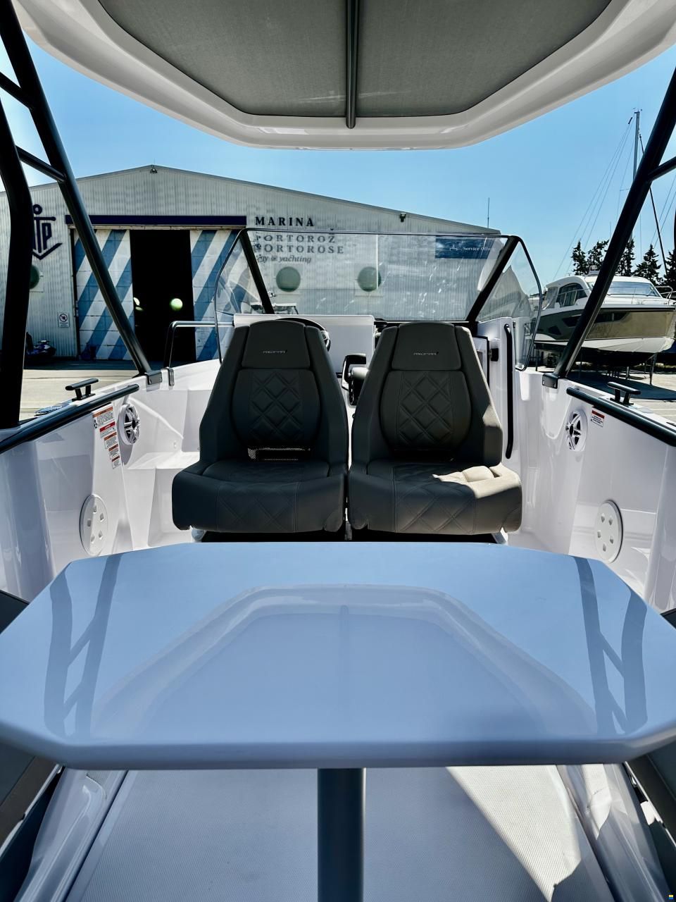 Axopar 25 Cross Top BRABUS Performance