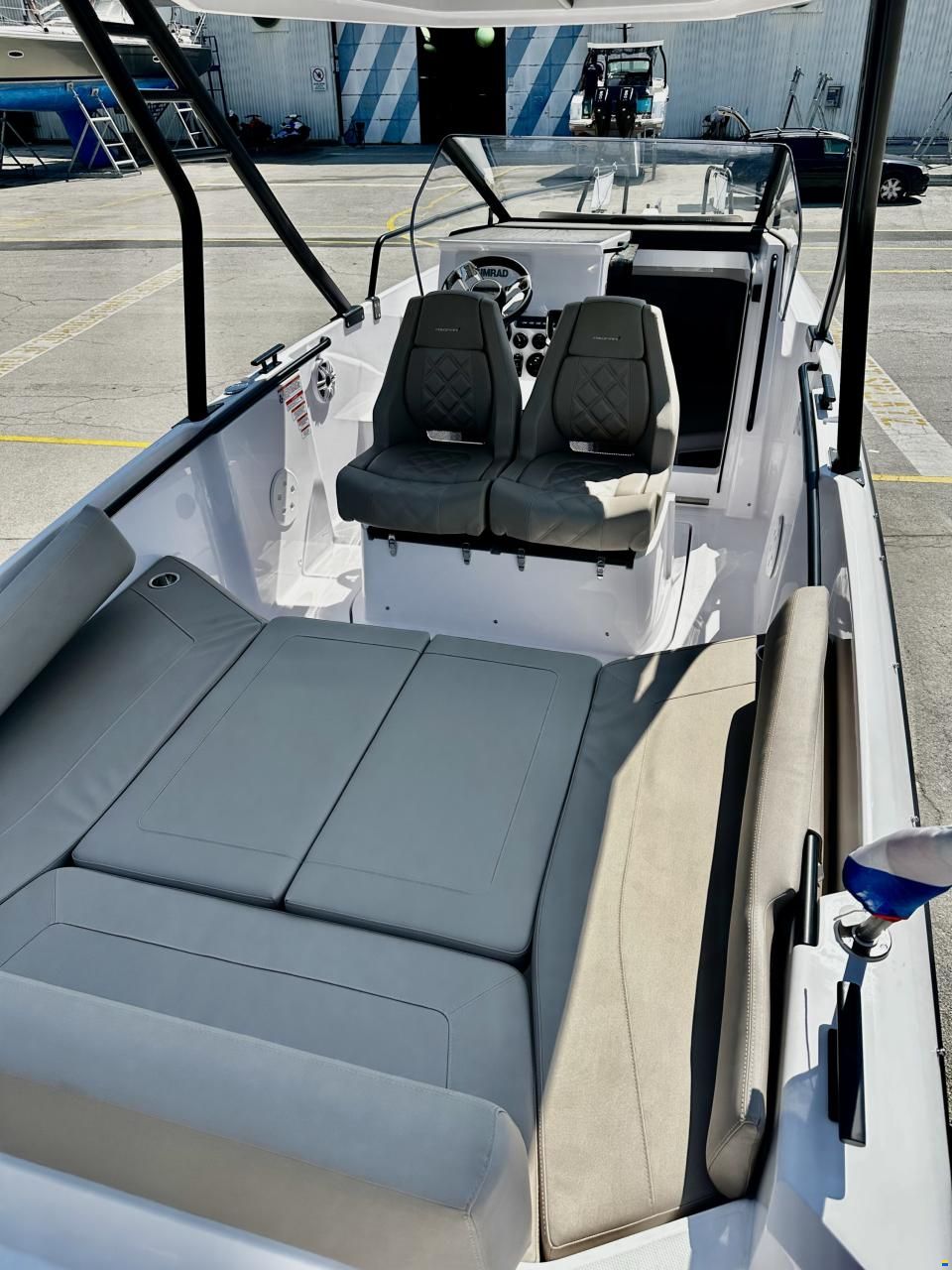 Axopar 25 Cross Top BRABUS Performance