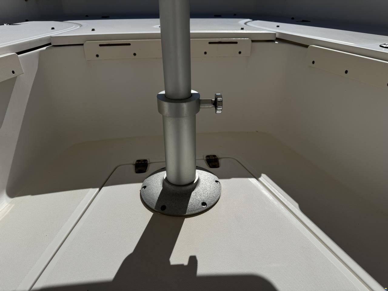 Boston Whaler 320 Outrage