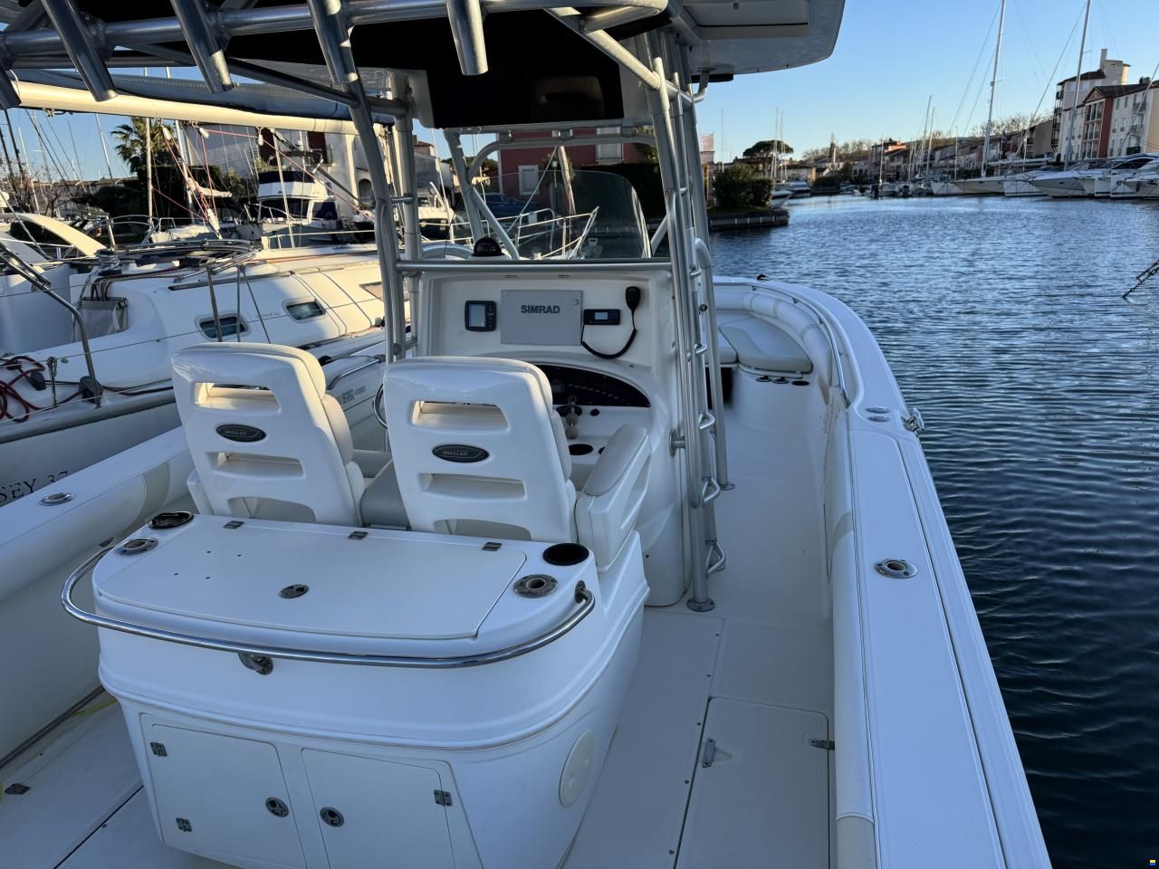 Boston Whaler 320 Outrage