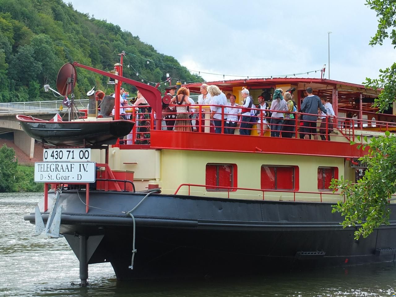 Fahrgastschiff