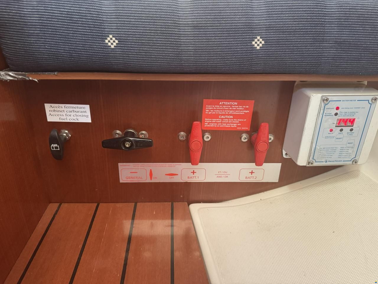Beneteau Oceanis 323 Clipper